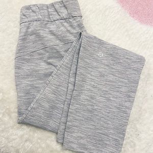 Lululemon on the fly pants size 2